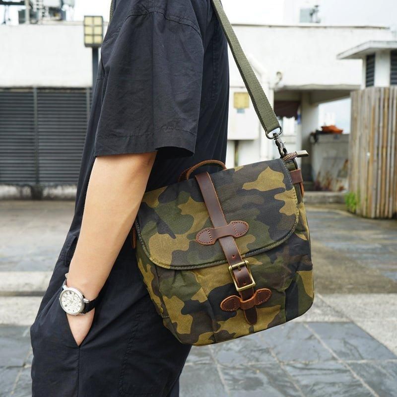 Liten Military Messenger Bag I Lerret For Menn